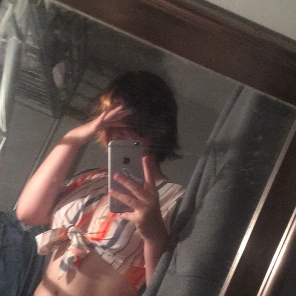 Cropped and striped summer tee, zaful in a medium although looks good on smaller - Picture 2 of 4